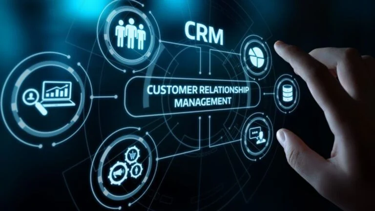 نظام إدارة علاقات العملاء (CRM)